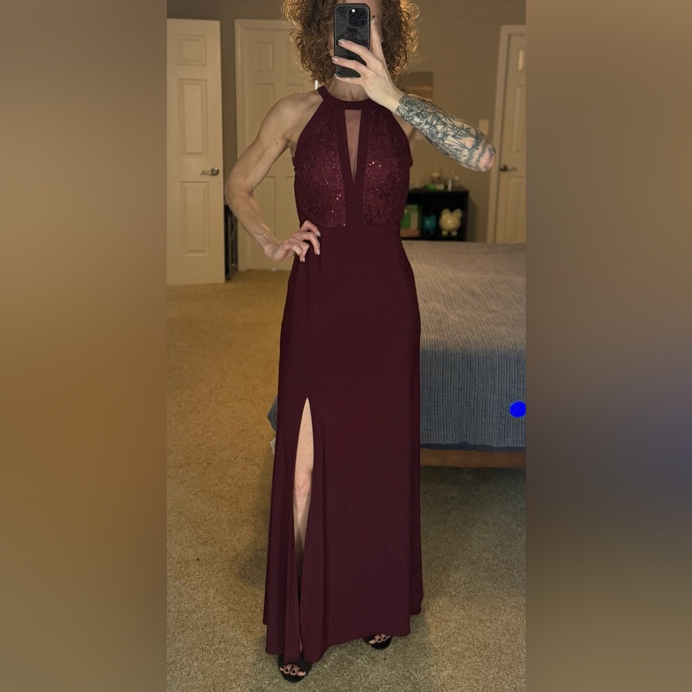Nightway Burgundy Sequin Halter Evening Gown Size 6 | Slit Formal Dress